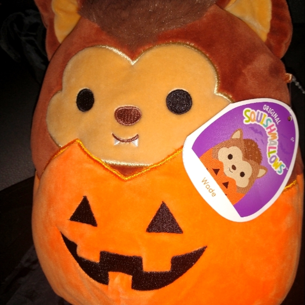 Wade the Werewolf,  10" Soft,clean Brand New  Surprise Clip with Wade